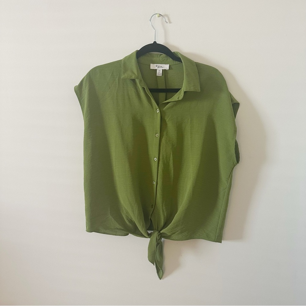 C By One Green Tie Front Shirt Size Large